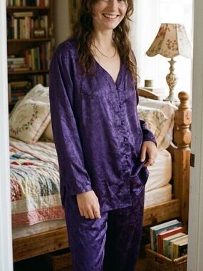 Vintage Victoria’s Secret silky purple pajama set 90s butter mom aesthetic